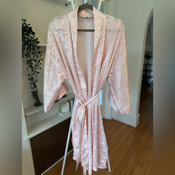 Victoria's Secret Other - Vintage Victorias Secret Pink Silky Robe